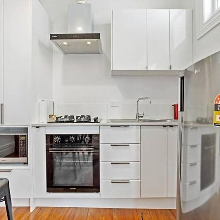 Cheerful 1 Bedroom Home With Free Parking โอ๊คแลนด์ ภายนอก รูปภาพ