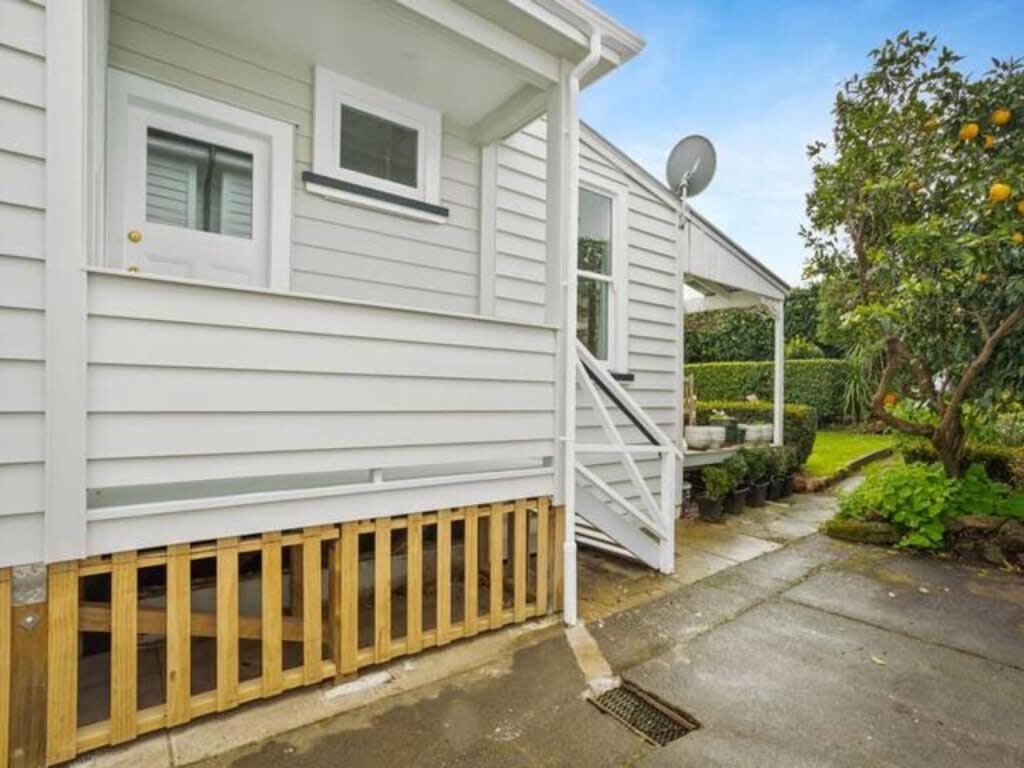 Cheerful 1 Bedroom Home With Free Parking โอ๊คแลนด์ ภายนอก รูปภาพ